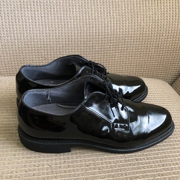 Bates Men\'s High Gloss Black Oxfords. main image 6